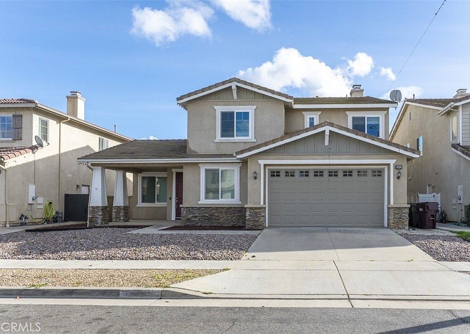 1st image of 23871 Cloverleaf Way