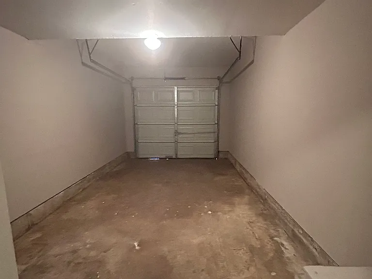 1320 Parkwoods Ter — Photo 6