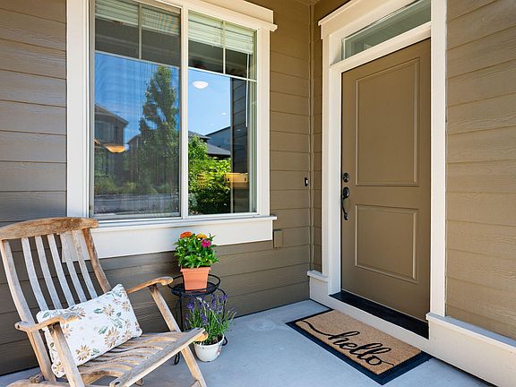 3rd image of 20844 Gateway Dr