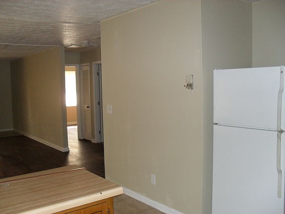 4th image of 1519 Pine Cone Ln NW