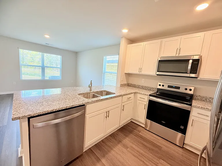 128 Harvest Gold Dr — Photo 8