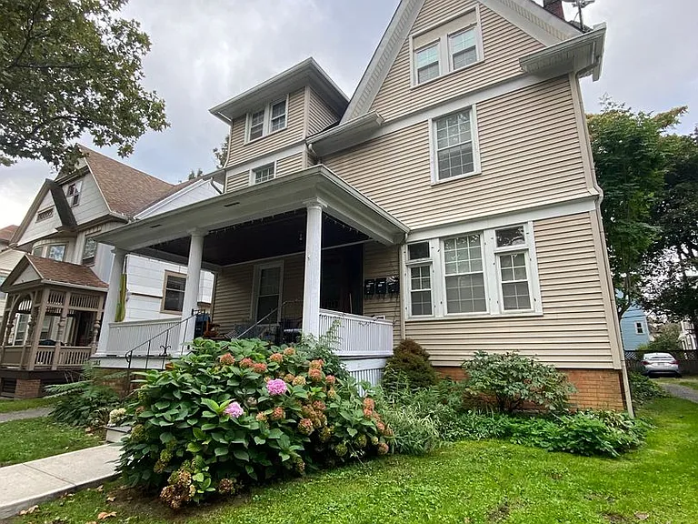 183 Harvard St — Photo 1