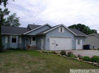 675 Flora Sq, Prescott, WI 54021