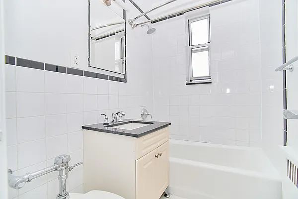 Rented by Living New York | media 9