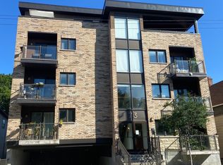 73 Harvey St #302, Ottawa, ON K1S 0A8