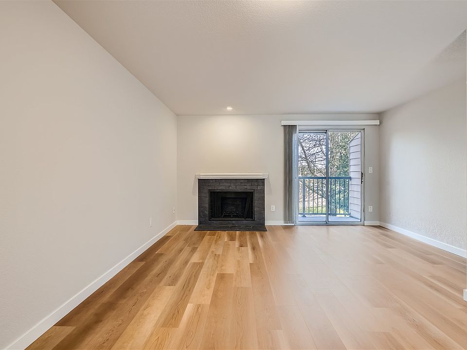 2nd image of 475 E North Bend Way #6442f5030