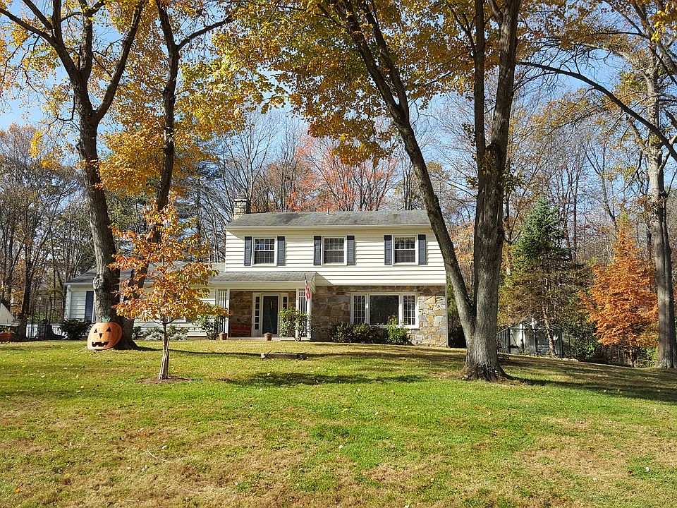 1st image of 12900 Valley Dr