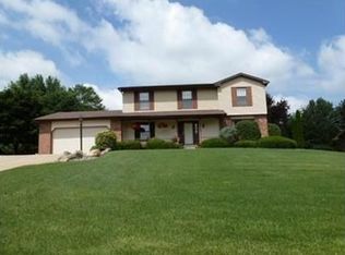 59899 Valley View Trl, Osceola, IN 46561