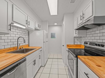 2303 W Michigan Ave APT B12, Pensacola, FL, 32526