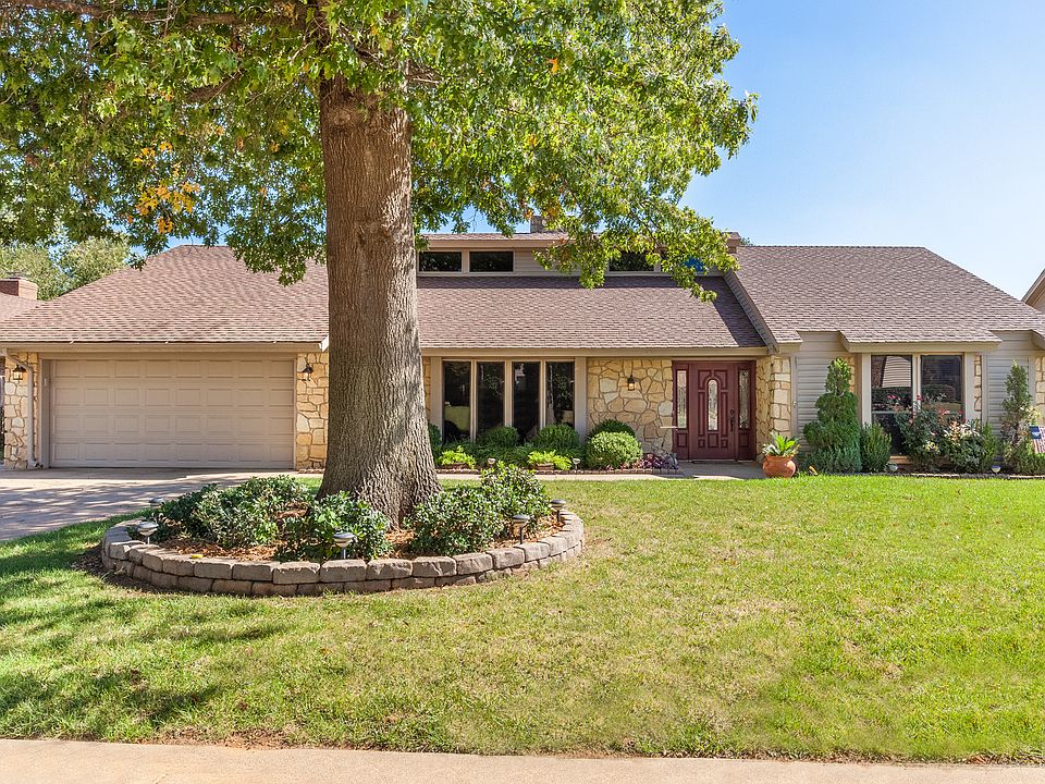 Stunning Home in East Edmond