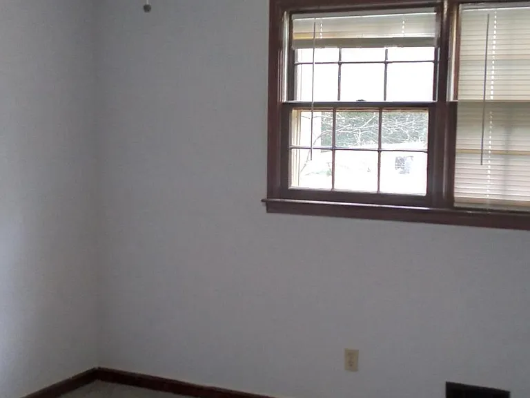 6851 Myra Ln — Photo 9