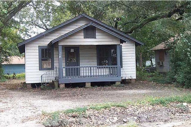 2nd image of 2461 Emogene St