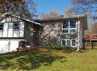 7122 Tops Rd, Hatley, WI 54440