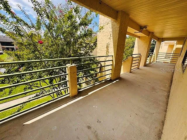 2 bed, 2.0 bath, 1089 sqft, $1,700 — Photo 3