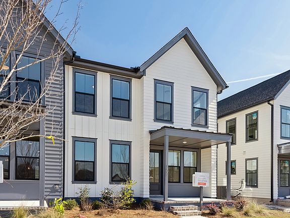 3rd image of 155 Pocket Bend Cir