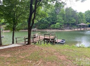 536 Oak Tree Rd, Mooresville, NC 28117