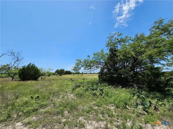 111 Shin Oak Dr, Lampasas, TX 76550