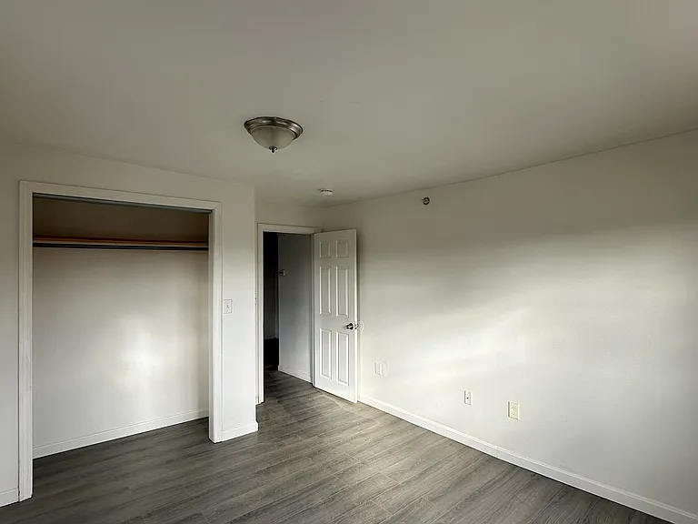 14 2nd St #2 — Photo 3