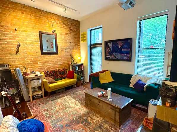 337 Milton St APT 2, Cincinnati, OH 45202