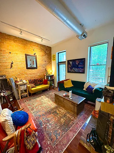 337 Milton St #2 Photo 1