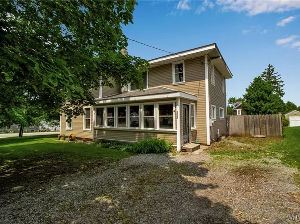 6305 E Main St, Byron, NY 14422