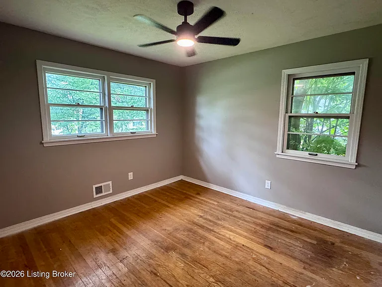 7305 Meadow Rd — Photo 5