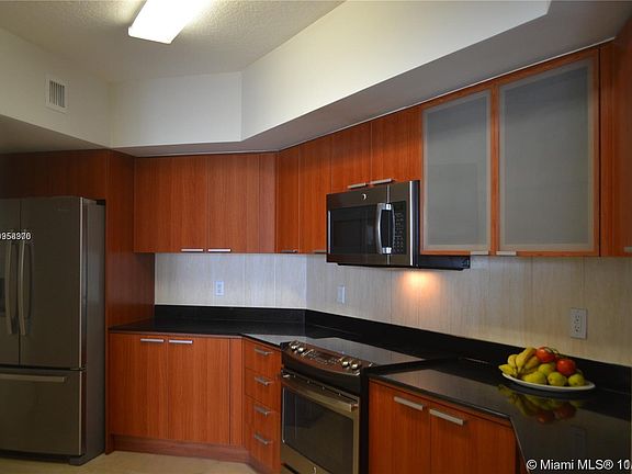 3rd image of 16699 Collins Ave APT 1403