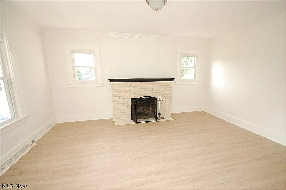 4 bed, 2054 sqft, $2,500 — Photo 4