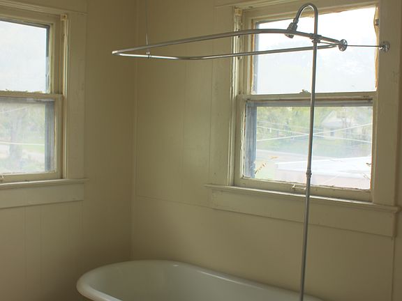 2nd image of 3049 College Ave