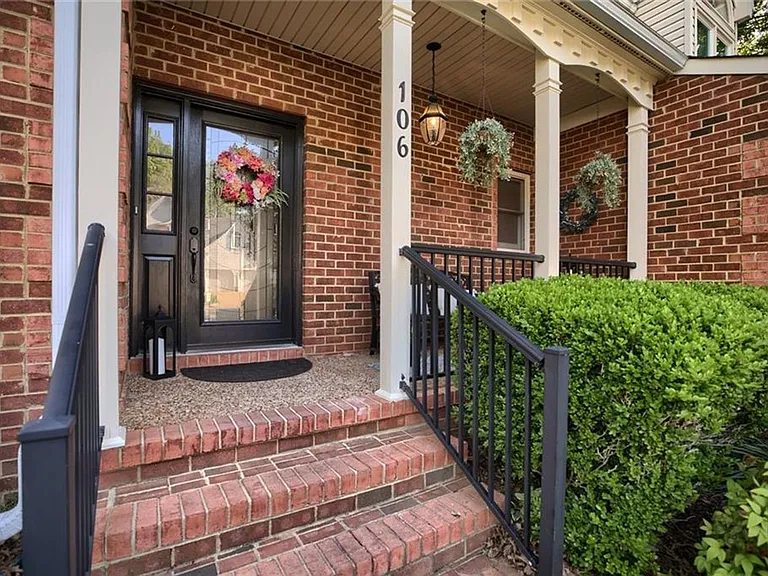 106 Treis Trl — Photo 2