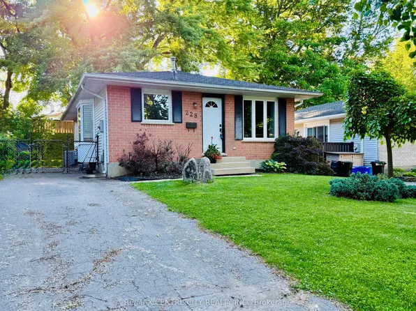 228 Pochard Ln, London, ON N5W 5Z3