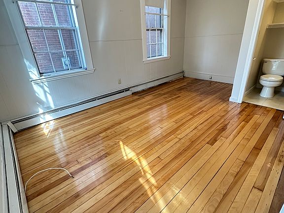 3rd image of 313 Essex St Unit 101