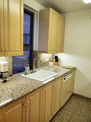 Rented by Manhattan Spaces | media 10