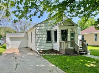 319 N Jackson Ave, Springfield, MN 56087