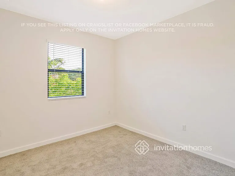 1636 SW 29th St — Photo 14