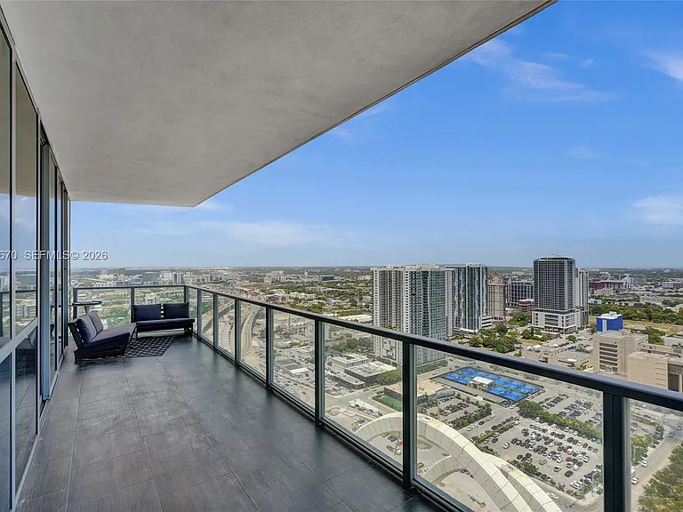 1100 Biscayne Blvd #3708 — Photo 17