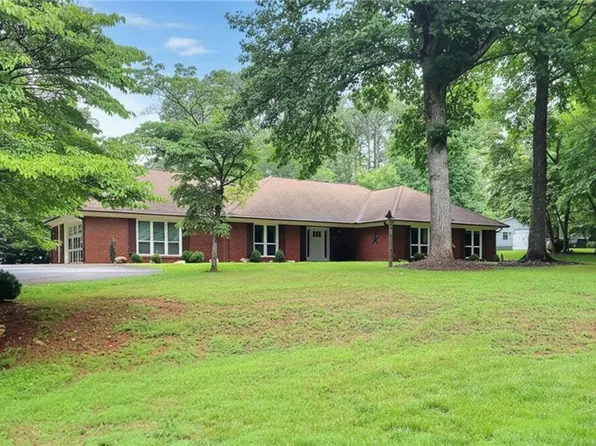1020 Al Cv, Canton, GA 30114