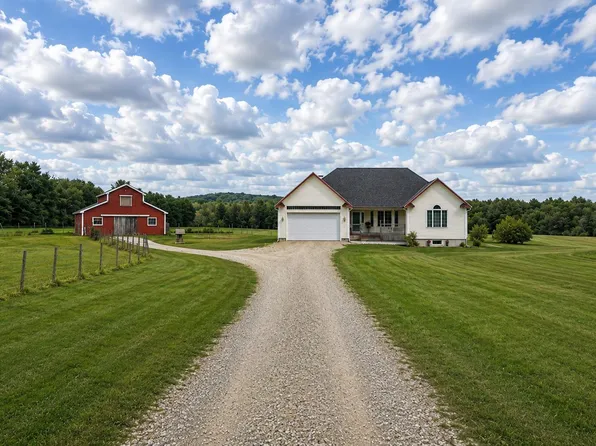316 S Monmouth Road, Monmouth, ME 04259