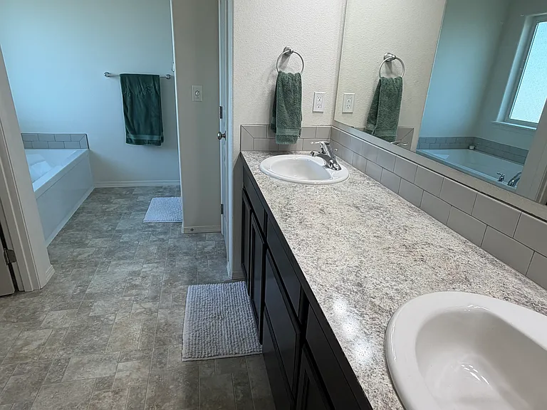 3577 SW Pumice Stone Ave — Photo 7