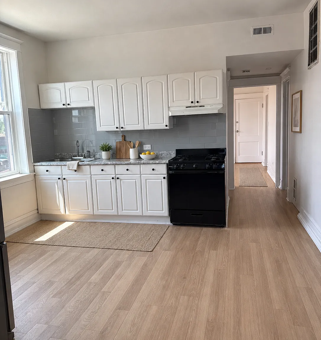 2553 S Troy St — Photo 3