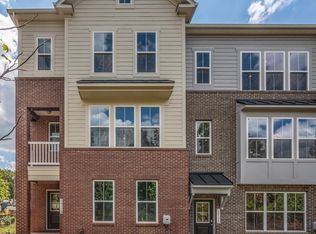 10118 Queens Way, Manassas, VA 20110