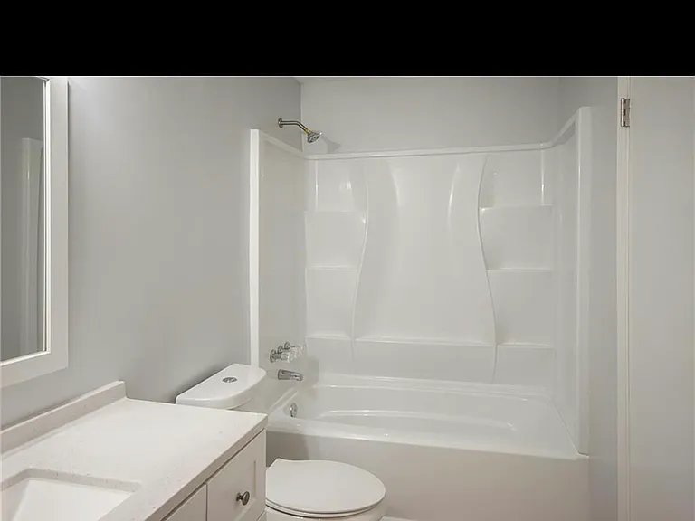 960 Park Forest Dr — Photo 4