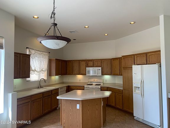 5th image of 460 S Camino De Encanto