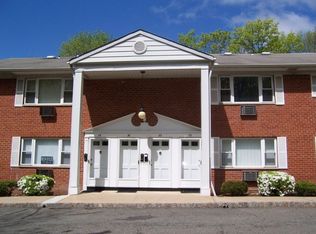 33 Lincoln Ave, Lake Hiawatha, NJ 07034