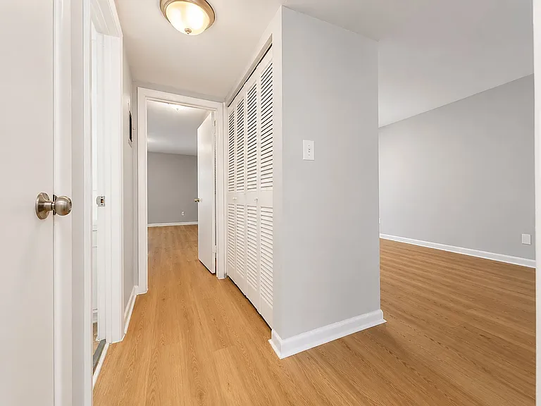 412 Fairfax Dr #6 — Photo 22