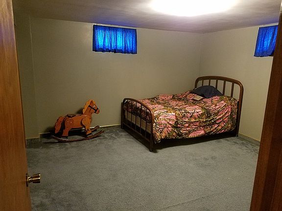 4th image of 410 19th Ave