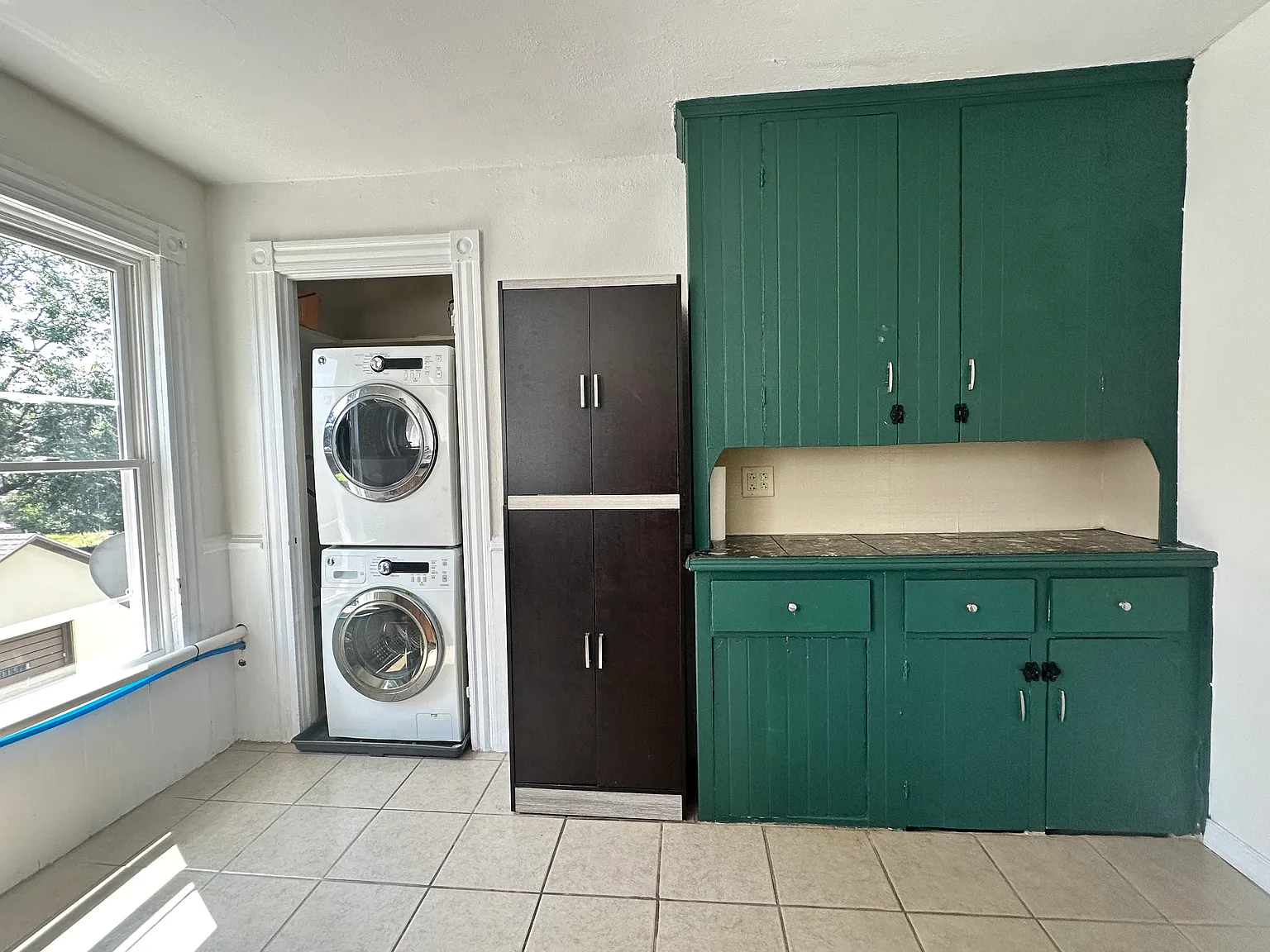 2 bed, 980 sqft, $1,350 — Photo 3