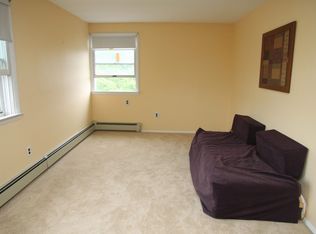 175 Ohio St, Hicksville, NY 11801