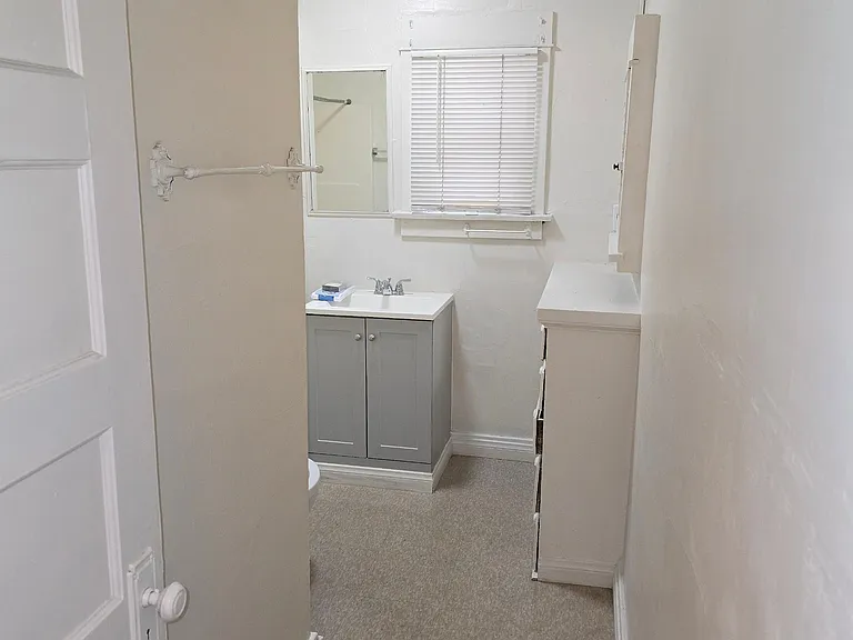 10057 Cherry Ave #5 — Photo 11