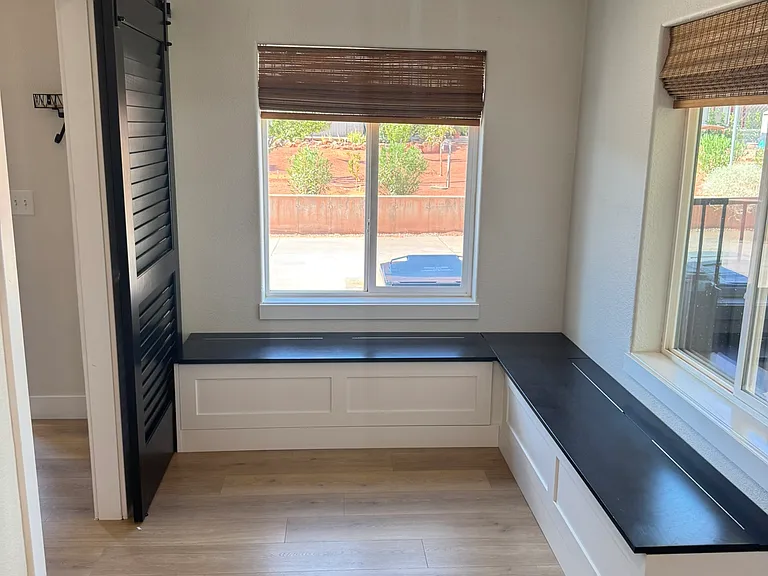 264 N 100 W — Photo 40